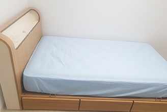 에이스 침대는 튼튼하고 매트리스 성능도 다양하고,